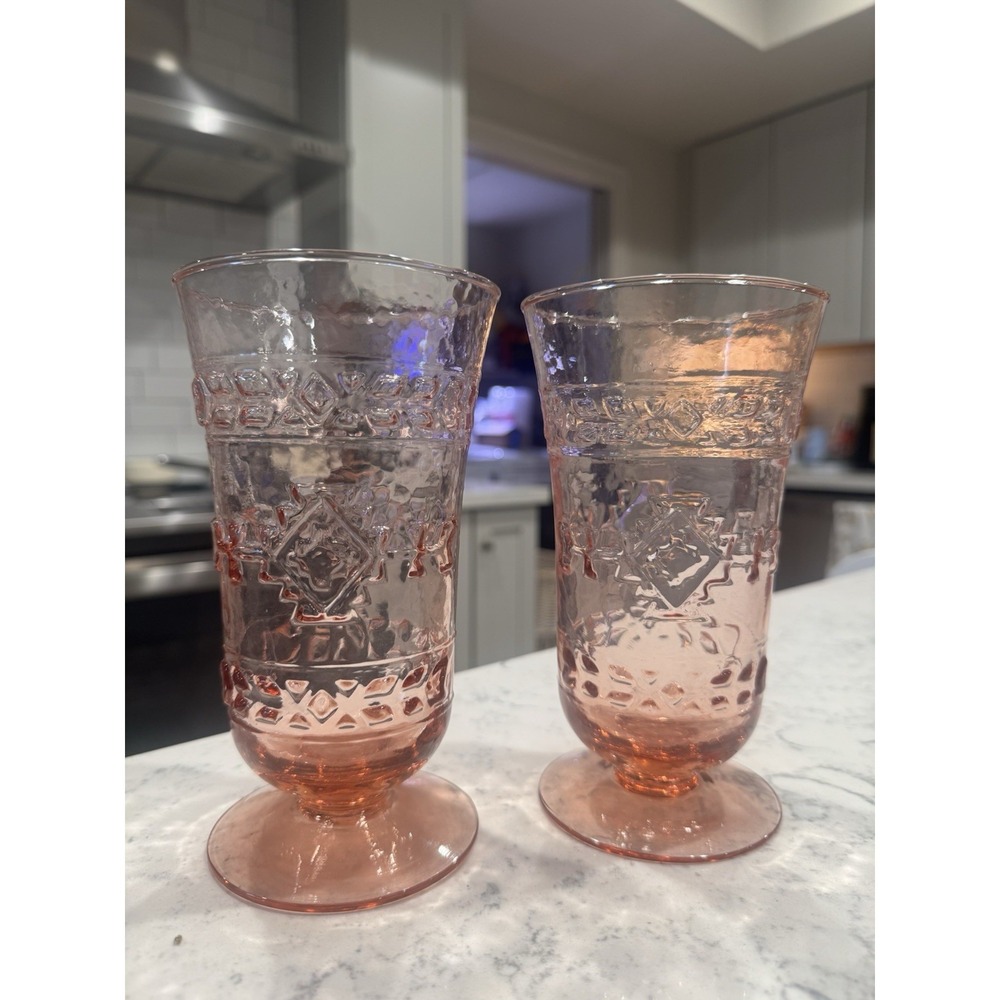 Mikasa Studio Nova Adirondack Aztec Southwestern pink goblets. Discontinued!‎
